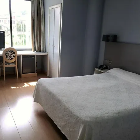 House Lomas 3*