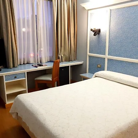 House Lomas Hotel Oviede