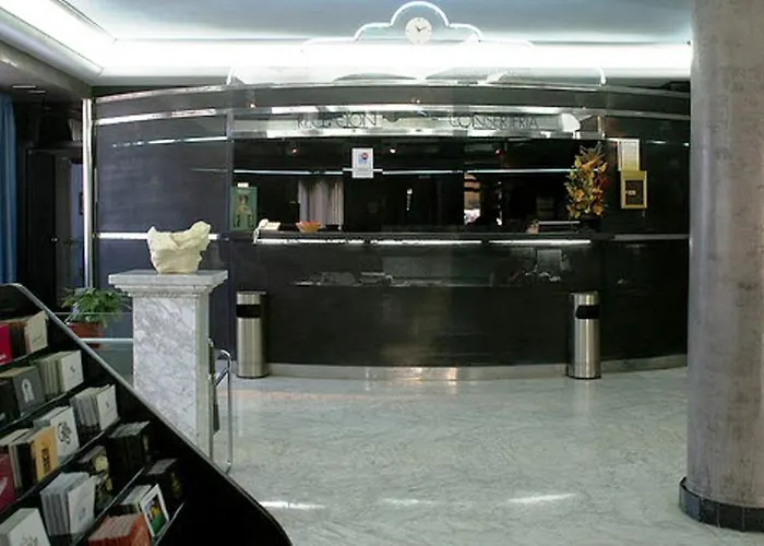 Hotel House Lomas 3*